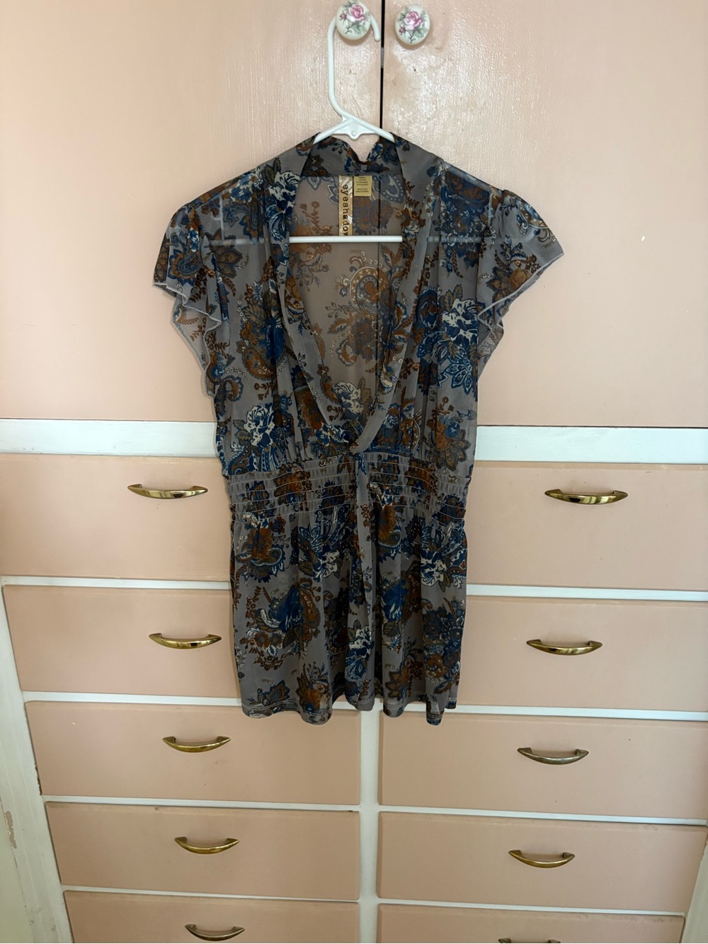 Eyeshadow Gray Floral V-Neck Tunic with Blue and Brown Accents